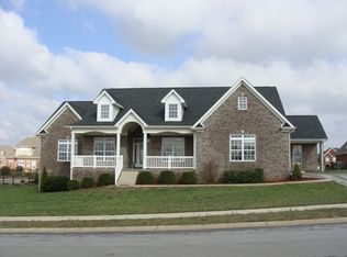 773 Hardwoods Dr, Bowling Green, KY 42104
