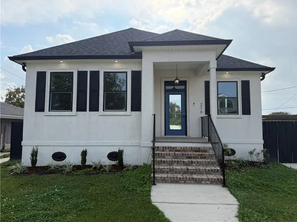216 Bear Dr, Arabi, LA 70032
