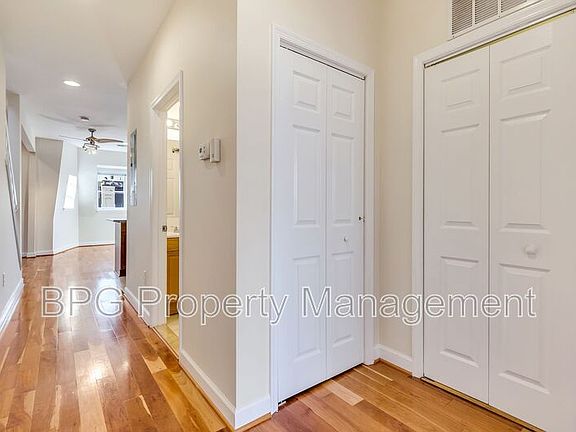 3rd image of 1643 13th St NW APT Basement