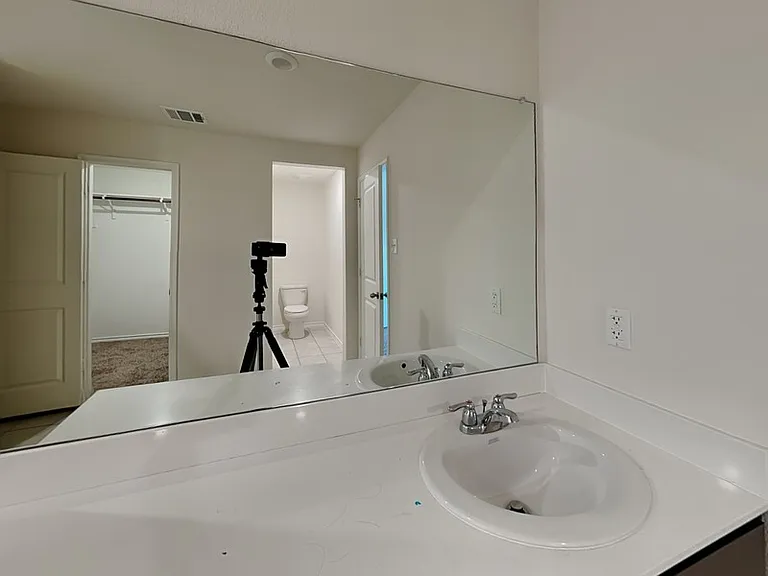 2909 Menguita St — Photo 9