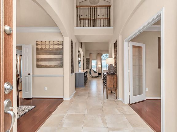 5th image of 7510 Winston Cove Ct
