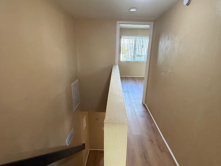 931 N Euclid Ave #216 — Photo 18