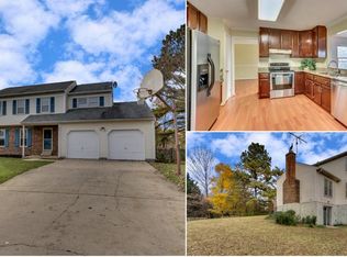 1305 Winterborne Ct, Herndon, VA 20170