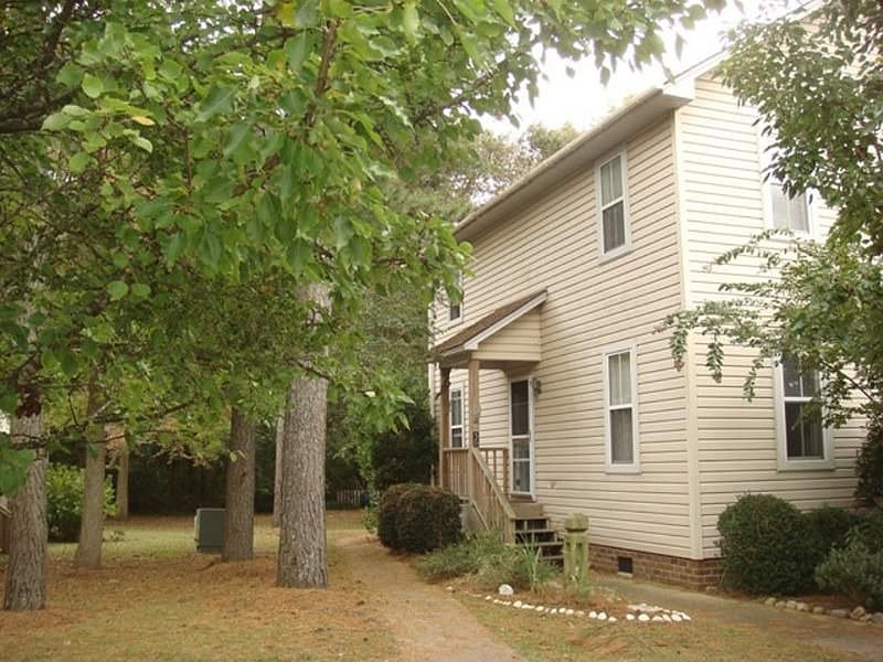 2nd image of 30 Croatan Ct