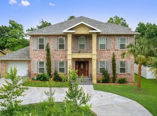 2410 N Shore Dr W, Biloxi, MS 39532