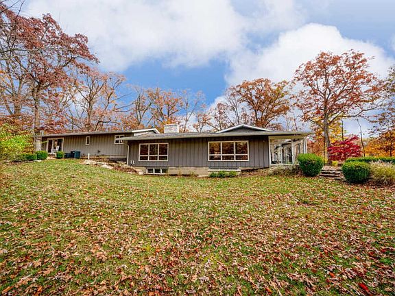 5th image of 9063 Oakwood Point