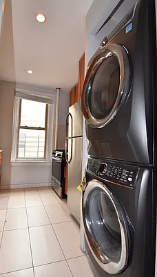 Rented by Bohemia Realty Group | media 6