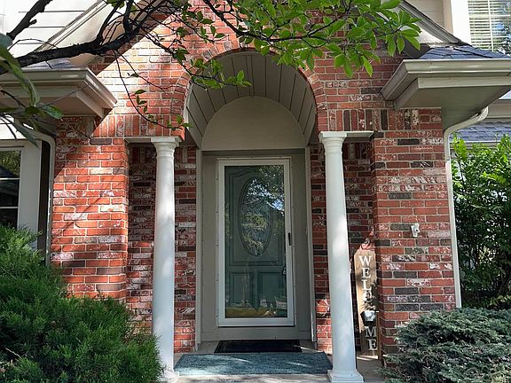 5th image of 16512 Mason St
