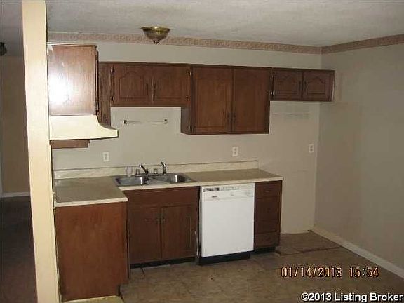 5th image of 857 Shelby Ave