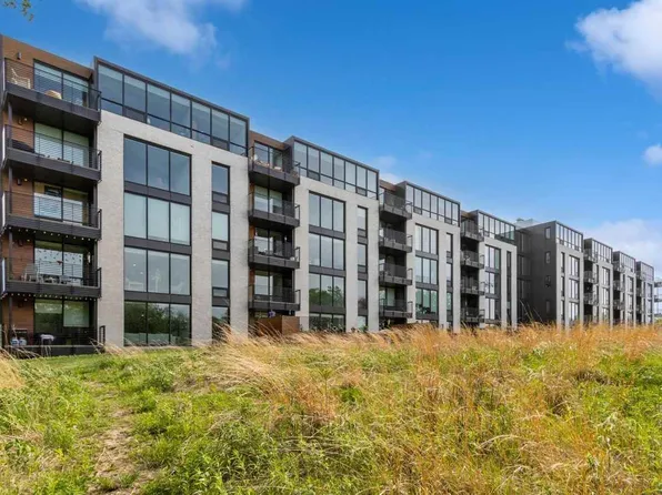 1 University Way #214, Iowa City, IA 52246