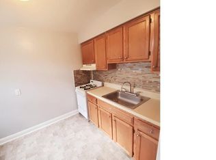 6113 Chinquapin Pkwy #2, Baltimore, MD 21239