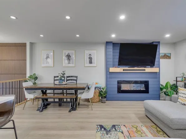 1324 E Lake Sylvan Dr SE, Calgary, AB T2J 3C8