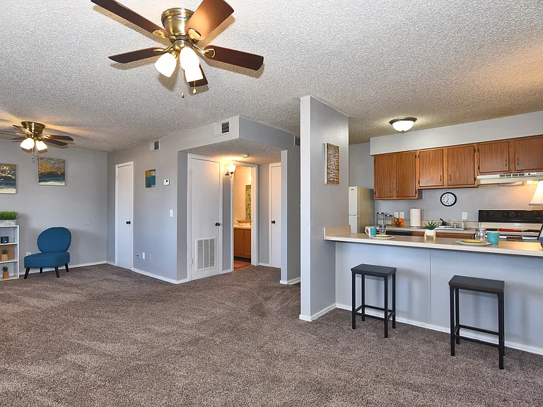 Berwick Apartments — Photo 16