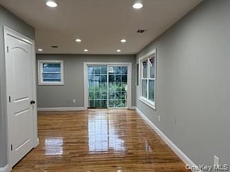 5th image of 214 Forest Rd