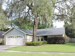 8112 Homestead Oaks Dr, Jacksonville, FL 32221