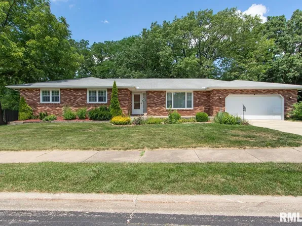 2825 W Briarcliff Ln, Peoria, IL 61604