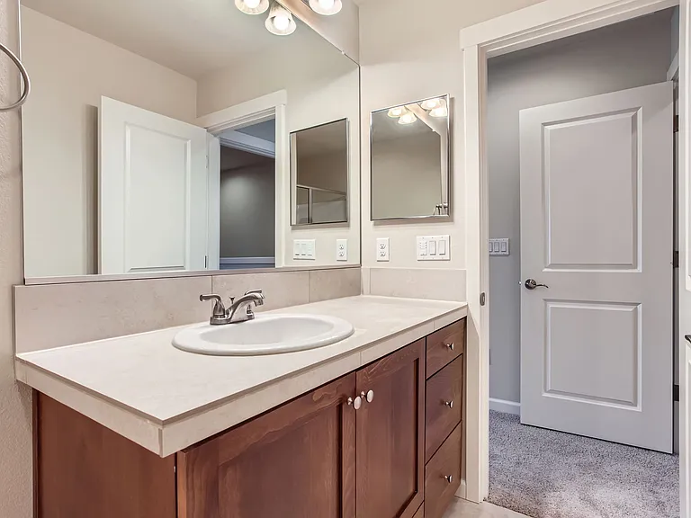 17067 SW Jean Louise Rd — Photo 17