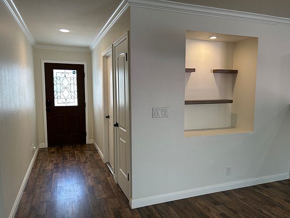 5th image of 46705 Washington St