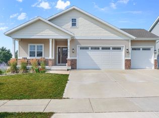 2766 Bomani Dr, Sun Prairie, WI 53590