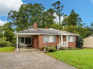 928 Cliff Rd, Asheboro, NC 27203