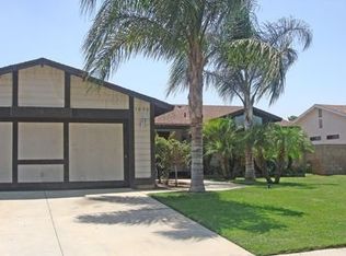 1050 W Citrus St, Colton, CA 92324