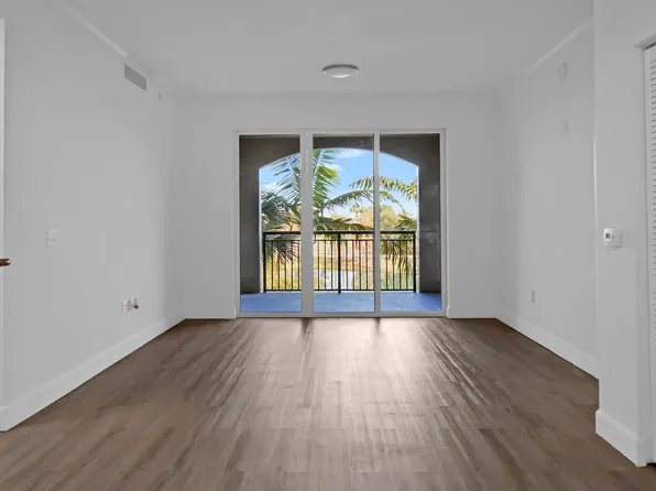 1660 Renaissance Commons Boulevard #2316, Boynton Beach, FL 33426