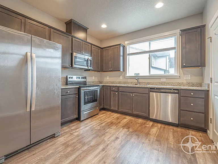14425 NE 22nd Ave — Photo 8
