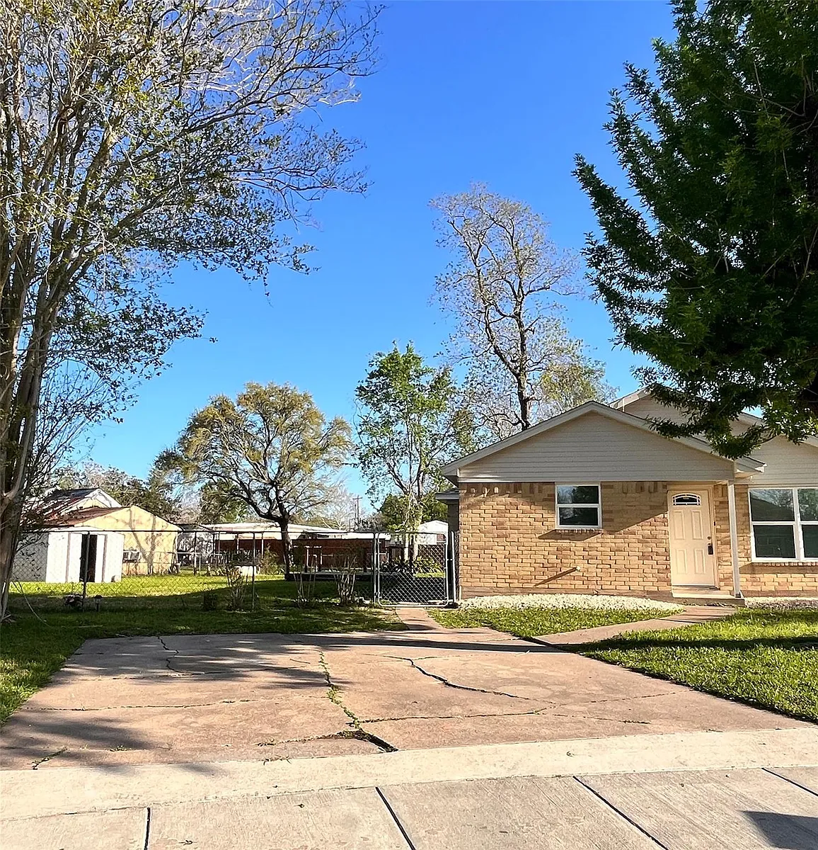 Building Photo - 4641 Orange Cir S