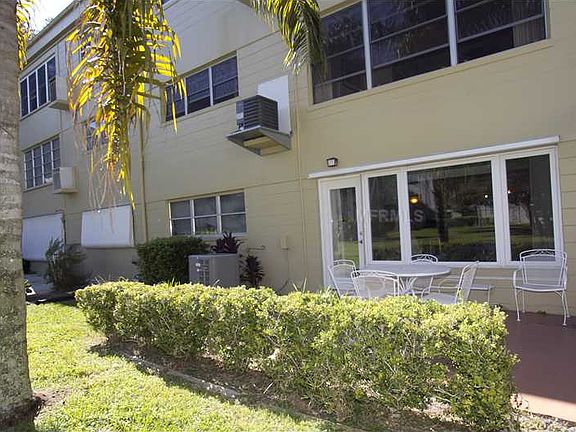 2nd image of 2416 World Parkway Blvd APT 18