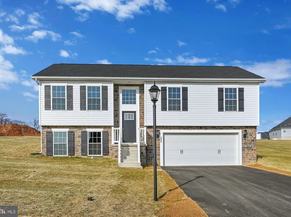 2666 Victorian Dr Lot 74, Dover, PA 17315