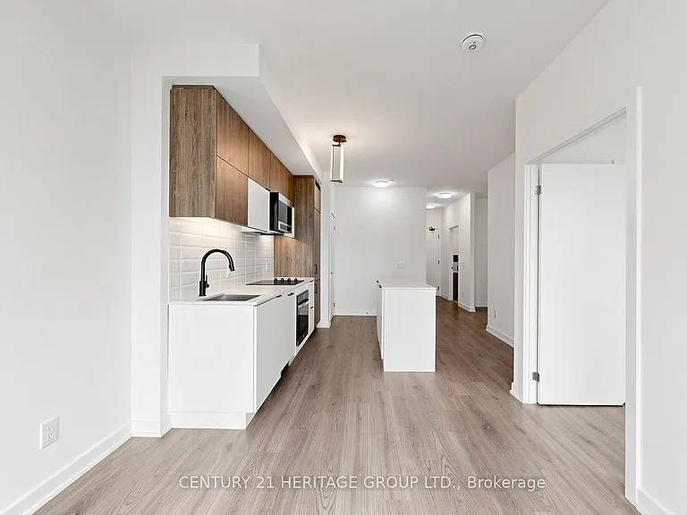 8888 Yonge St #718 — Photo 14