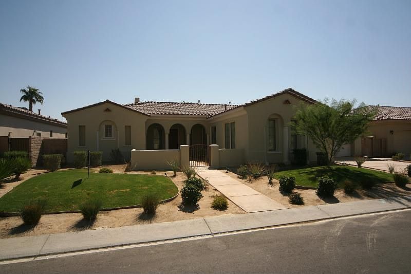 1st image of 48112 Big Horn Dr