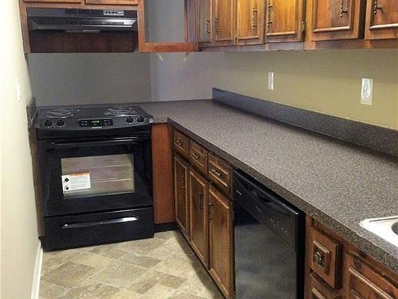 5th image of 6706 Lakewood Dr