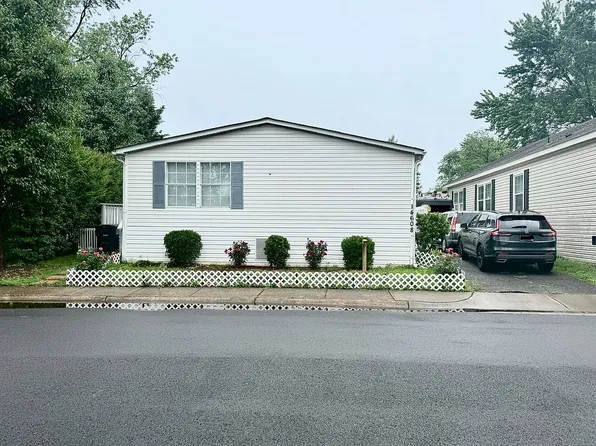 14608 National Dr, Chantilly, VA 20151