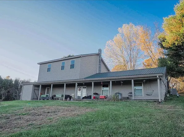 8175 Double Cabin Rd, Hillsville, VA 24343