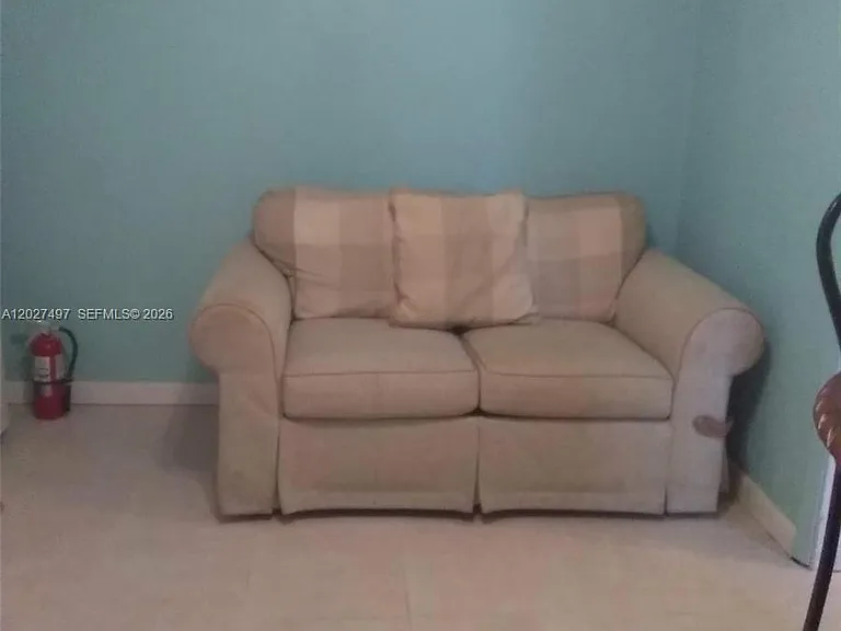 1800 Pinehurst Dr #1 — Photo 3