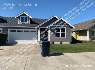 2225 Bluestem St #B, Lynden, WA 98264