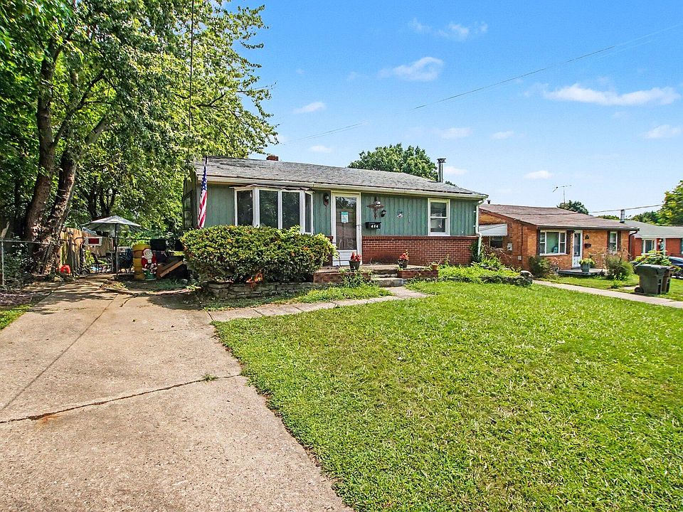 1st image of 484 Cardinal Ct