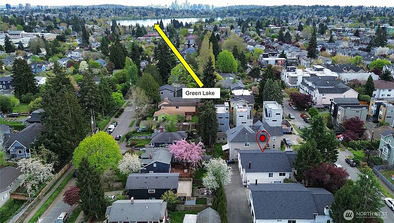 2nd image of 8848 Interlake Avenue N