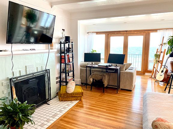 4th image of 4109 Beach Dr SW APT 3