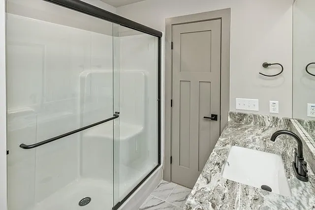 113 Caledonia Rd — Photo 15