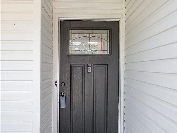 2nd image of 8507 Indian Oaks Pl
