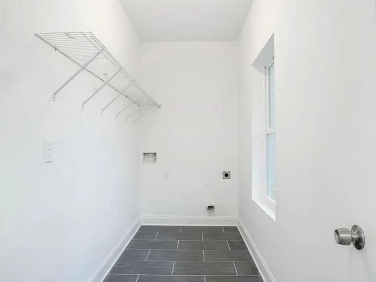 722 Rose Palm Ln — Photo 11