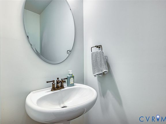 5th image of 18521 Palisades Rdg