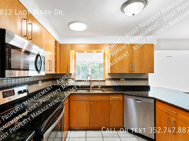 1812 Lady Mary Dr — Photo 16