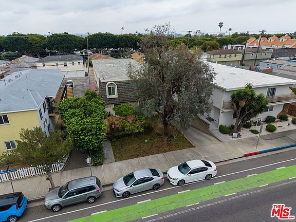 2nd image of 2410 Ocean Park Blvd