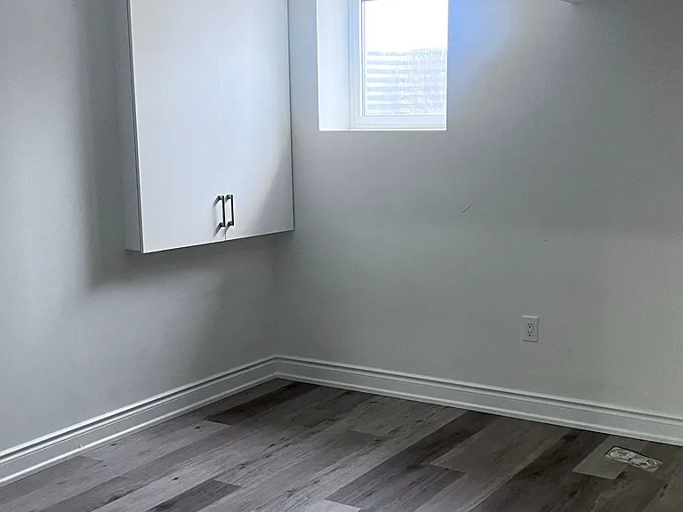 11 Midvale Rd — Photo 12