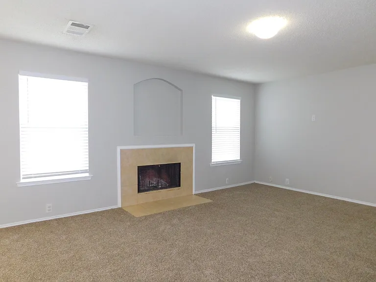 4204 Sonoma Dr — Photo 10