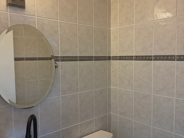 5126 N Hunters Ct, Bensalem, PA 19020