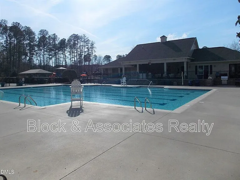 2433 Cedar Rock Dr — Photo 29